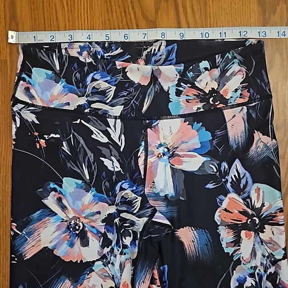 Fabletics Athletic Matching Set/ XS - Picture 13 of 13